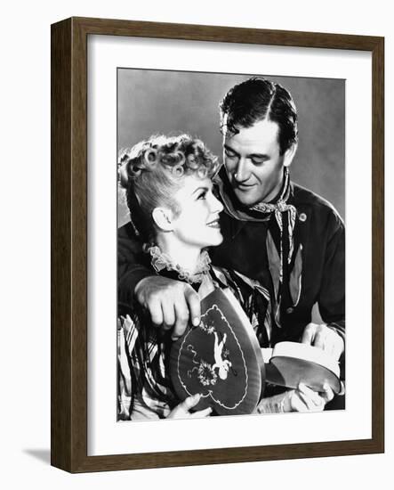 STAGECOACH, 1939 directed by JOHN FORD John Wayne Claire Trevor (b/w photo)-null-Framed Photo