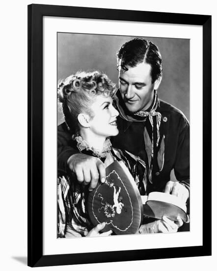 STAGECOACH, 1939 directed by JOHN FORD John Wayne Claire Trevor (b/w photo)-null-Framed Photo
