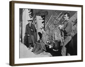 STAGECOACH, 1939 directed by JOHN FORD John Wayne Claire Trevor (b/w photo)-null-Framed Photo