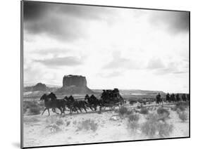 Stagecoach, 1939-null-Mounted Photo