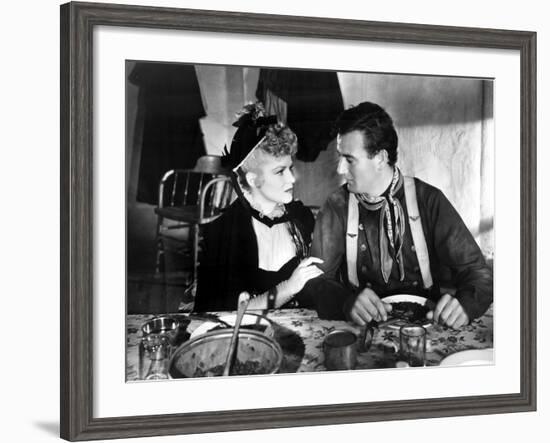 Stagecoach, Claire Trevor, John Wayne, 1939-null-Framed Photo