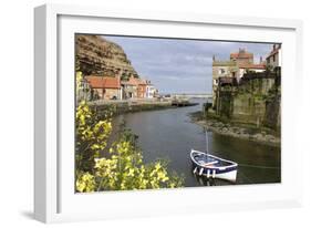 Staithes, North Yorkshire, England-Peter Thompson-Framed Photographic Print