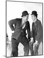 Stan Laurel and Oliver Hardy, c.1930s-null-Mounted Photo