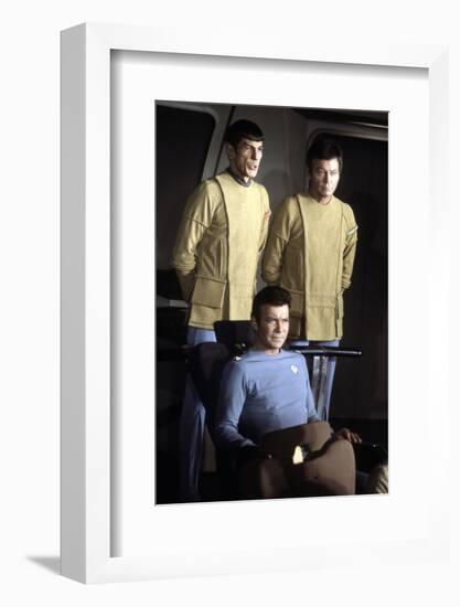 Star Trek, le film (Star Trek: The Motion Picture) by Robert Wise with William Shatner, DeForest Ke-null-Framed Photo