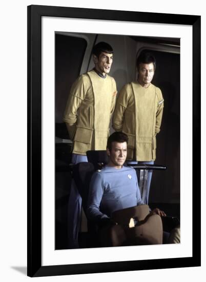 Star Trek, le film (Star Trek: The Motion Picture) by Robert Wise with William Shatner, DeForest Ke-null-Framed Photo