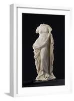 Statue d'Aphrodite à la tortue-null-Framed Giclee Print