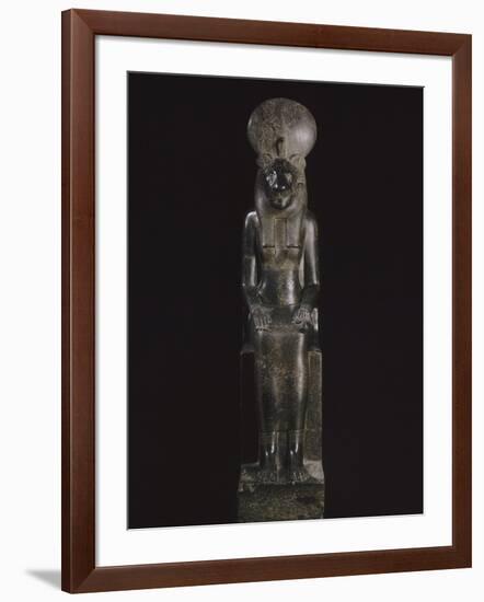 Statue de Sekhmet, déesse à tête de lionne-null-Framed Giclee Print