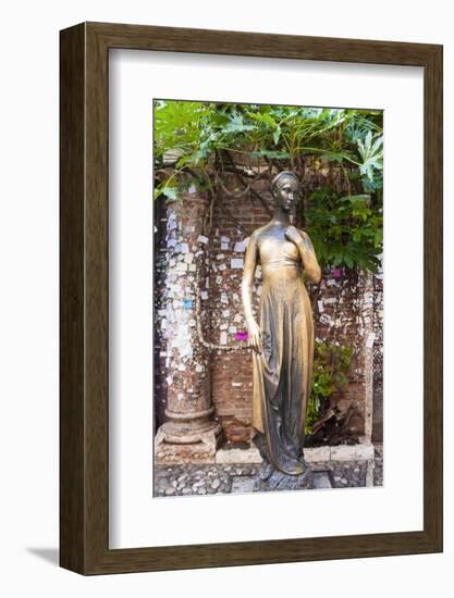 Statue of Juliet, Juliet's House, Verona, UNESCO World Heritage Site, Veneto, Italy, Europe-Nico-Framed Photographic Print