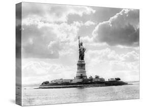 Statue of Liberty, 1905-Science Source-Stretched Canvas