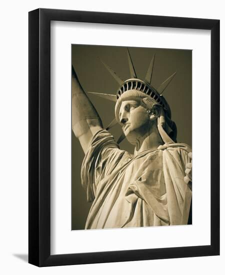 Statue of Liberty, New York City, USA-Jon Arnold-Framed Premium Photographic Print