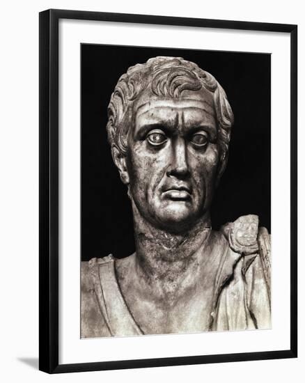 Statue of Pompeius Magnus-null-Framed Photographic Print