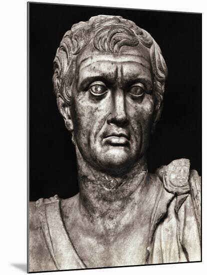 Statue of Pompeius Magnus-null-Mounted Photographic Print