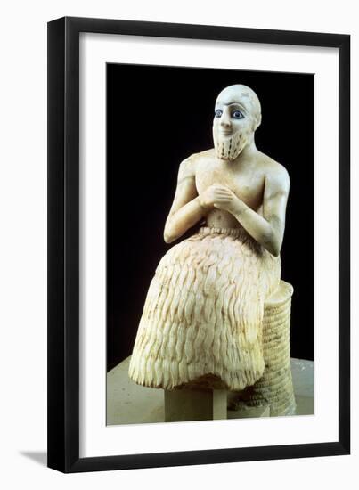 Statue of the Official Ebih-Il-null-Framed Giclee Print