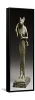 statuette de la déesse Bastet tenant le panier, l'égide et le sistre-null-Framed Stretched Canvas