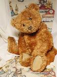 Cinnamon Center Seam Steiff Bear, circa 1903-Steiff-Giclee Print