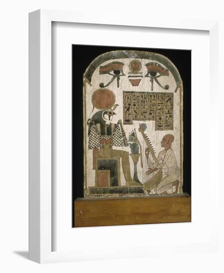 Stèle du harpiste Djedkhonsouioufankh adorant le dieu Rê-Horakhty-null-Framed Giclee Print