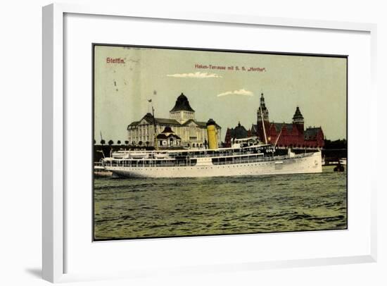 Stettin in Pommern,Dampfer, Henterrasse Mit Hertha-null-Framed Giclee Print