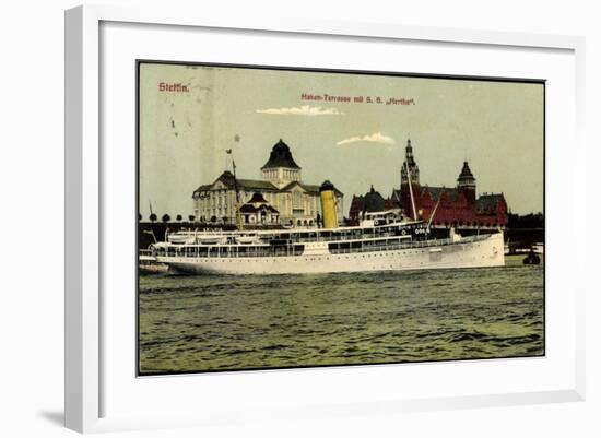 Stettin in Pommern,Dampfer, Henterrasse Mit Hertha-null-Framed Giclee Print