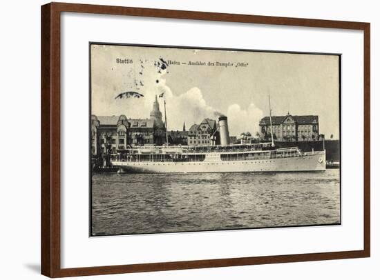 Stettin in Pommern, Hafen, Ausfahrt D. Dampfers Odin-null-Framed Giclee Print