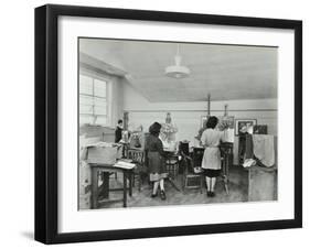 Still Life Class, Saint Martins School of Art, London, 1939-null-Framed Premium Photographic Print