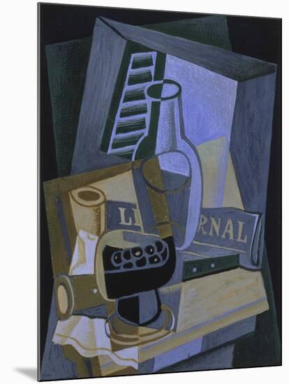 Still Life in Front of a Window, 1922-Juan Gris-Mounted Giclee Print