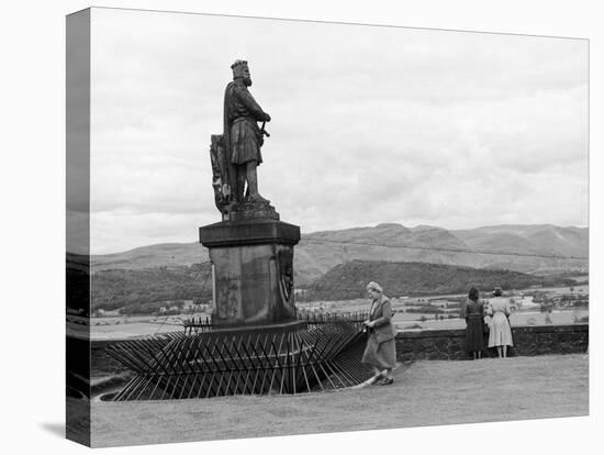 Stirling Castle 1949-Staniland Pugh-Stretched Canvas