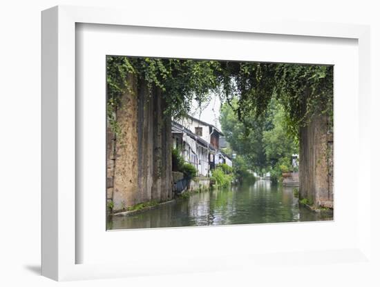 Stone bridge and traditional houses on the Grand Canal, Shaoxing, Zhejiang Province, China-Keren Su-Framed Photographic Print