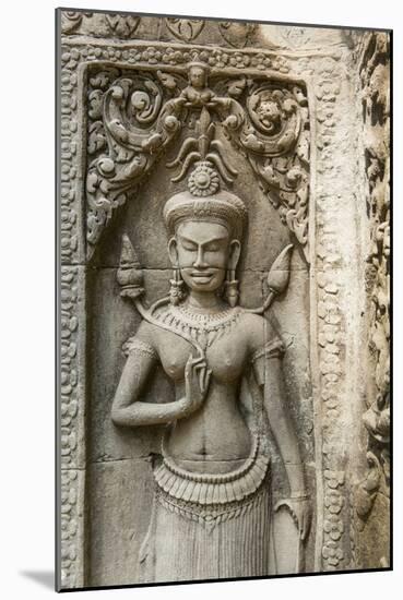 Stone Carving of Apsara at Angkor Wat, Cambodia-Paul Souders-Mounted Photographic Print