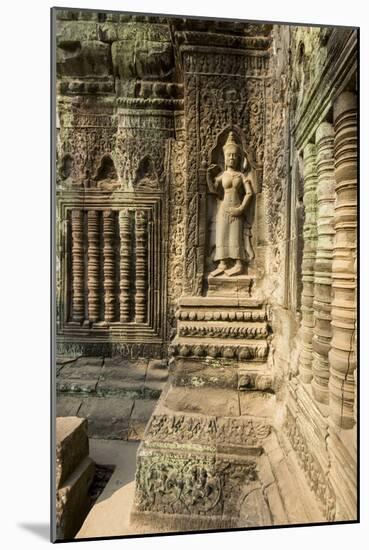 Stone Carvings of Apsara at Angkor Wat, Cambodia-Paul Souders-Mounted Photographic Print