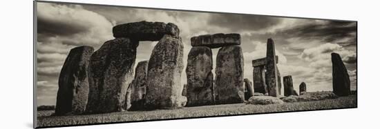 Stonehenge - Historic Wessex - Shrewton - Wiltshire - English Heritage - UK - England-Philippe Hugonnard-Mounted Photographic Print