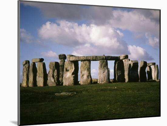 Stonehenge, Late 3rd millennium BC, Salisbury Plain, England-null-Mounted Photographic Print