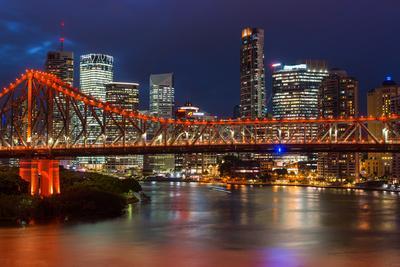 https://imgc.allpostersimages.com/img/posters/story-bridge-and-brisbane-city-skyline-after-dark-queensland-australia-pacific_u-L-Q1BTI940.jpg?artPerspective=n