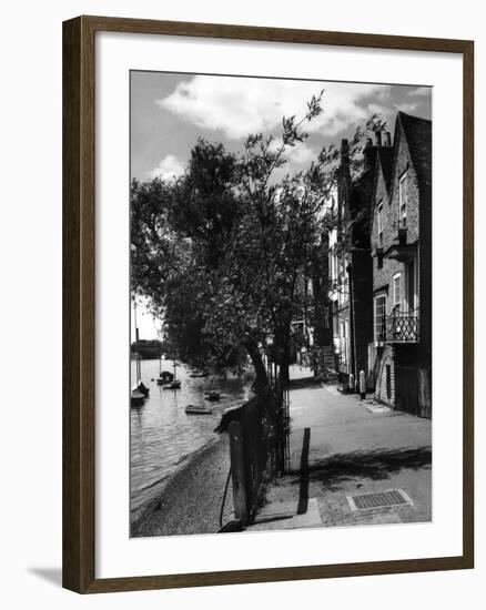 Strand-On-The-Green-Fred Musto-Framed Photographic Print