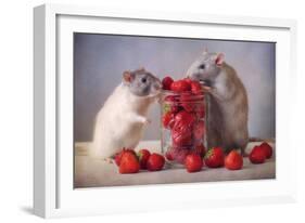 Strawberries-Ellen Van Deelen-Framed Photographic Print