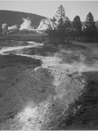 https://imgc.allpostersimages.com/img/posters/stream-winding-back-toward-geyser-central-geyser-basin-yellowstone-np-wyoming-1933-1942_u-L-Q1I4M3T0.jpg?artPerspective=n