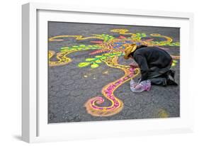 Street Artist Working with Colored Sand, Manhattan, New York Cit-Sabine Jacobs-Framed Photographic Print