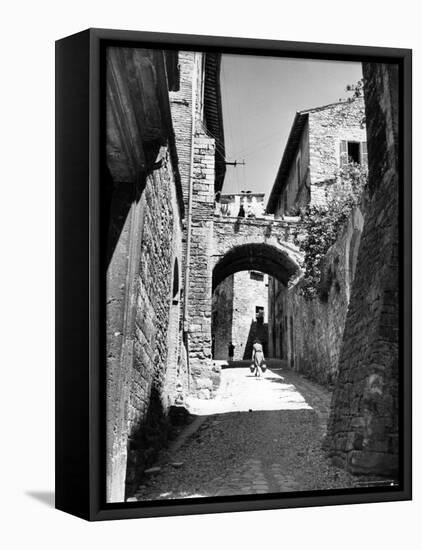 Street in Assisi-Alfred Eisenstaedt-Framed Stretched Canvas