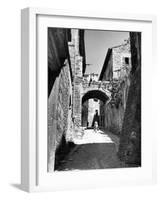 Street in Assisi-Alfred Eisenstaedt-Framed Photographic Print