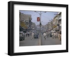 Street Scene, Rajah Bazaar, Rawalpindi, Punjab, Pakistan-David Poole-Framed Photographic Print