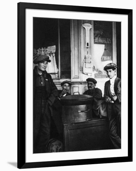 Street Sellers of Roasted Chestnuts, Paris, 1931-Ernest Flammarion-Framed Giclee Print