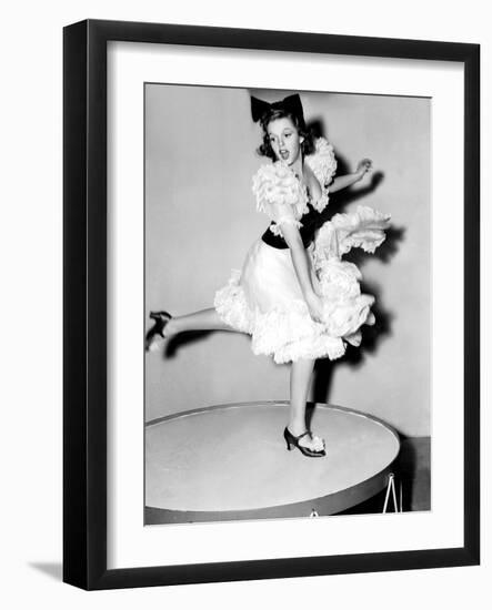 Strike Up The Band, Judy Garland, 1940-null-Framed Photo