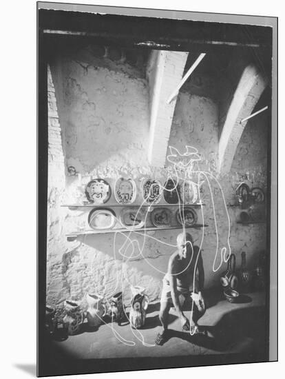 Stroboscopic Photograph of Pablo Picasso "Drawing" with Light-null-Mounted Photographic Print
