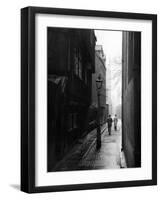 Students Walking Along Magpie Lane at Oxford University-William Vandivert-Framed Photographic Print