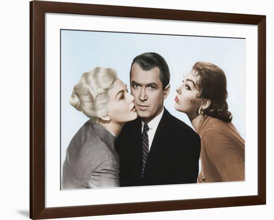 Sueurs Froides VERTIGO by AlfredHitchcock with James Stewart and Kim Novak, 1958 (photo)-null-Framed Photo