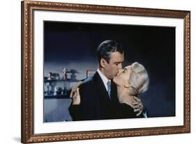 Sueurs Froides VERTIGO by AlfredHitchcock with James Stewart and Kim Novak, 1958 (photo)-null-Framed Photo