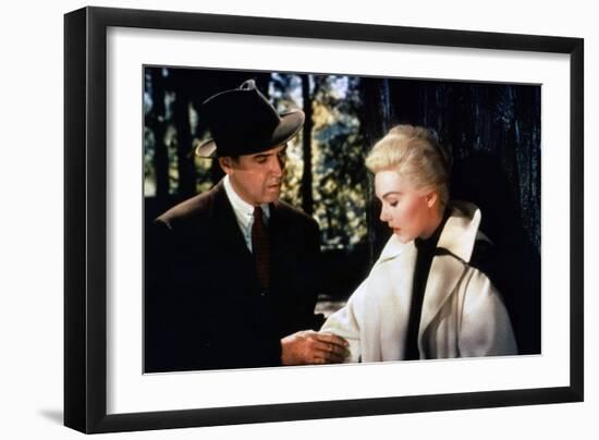 Sueurs Froides VERTIGO by AlfredHitchcock with James Stewart and Kim Novak, 1958 (photo)-null-Framed Photo