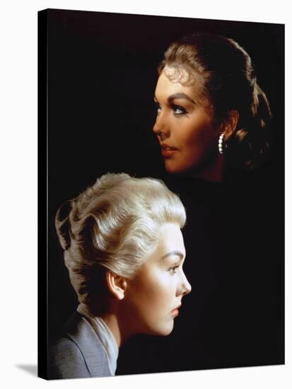 Sueurs Froides VERTIGO by AlfredHitchcock with Kim Novak, 1958 (photo)-null-Stretched Canvas