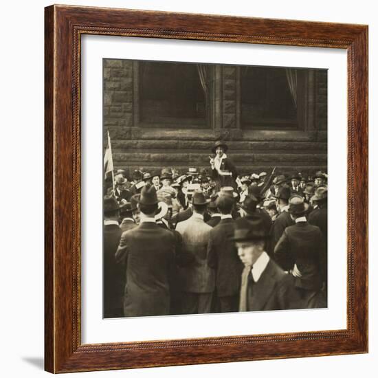 Suffragist Mabel Vernon Speaking to Large Crowd of Men in Chicago, 1917-null-Framed Photo