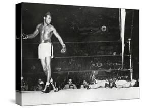 Sugar Ray Robinson, Knocked Out Filipino Flashy Sebastian in the First Round-null-Stretched Canvas