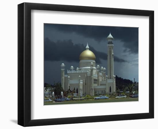 Sultan Omar Ali Saifuddin Mosque, Completed 1958, Bandarseribeg, Brunei, Borneo, Southeast Asia-Ursula Gahwiler-Framed Photographic Print